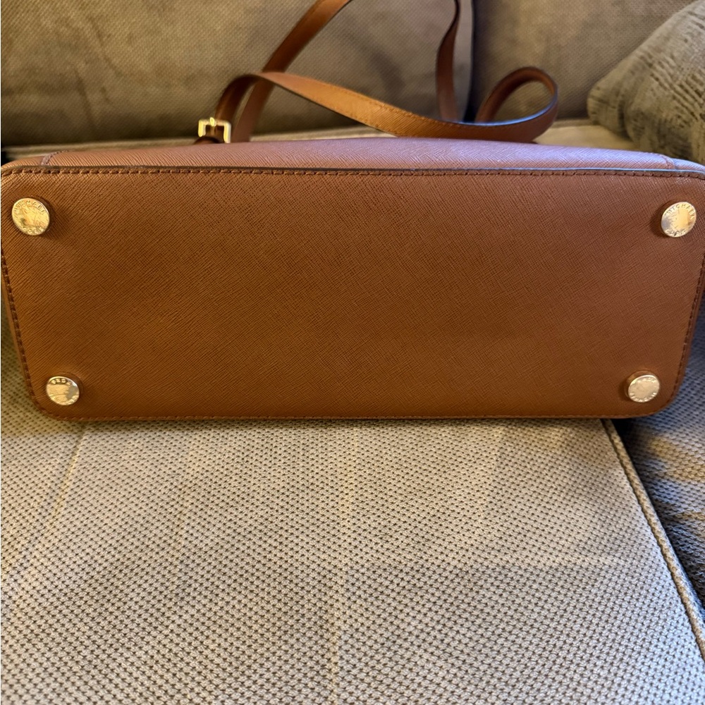 Michael Kors Brown Saffiano Leather Zip Tote – Gold Hardware - Picture 3 of 4